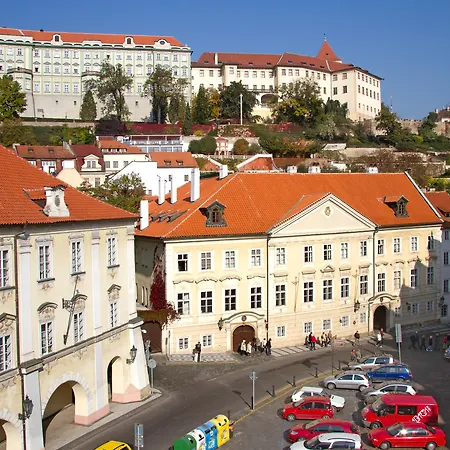 Three Storks 5* Prague