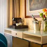 Hotel Three Storks