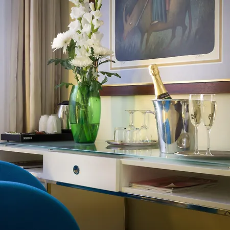 Three Storks Hotel 5*