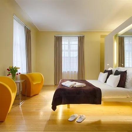 Hotel Three Storks 5*